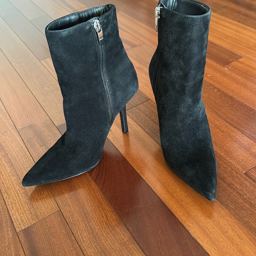 Gently used Marc Fisher Semina boot